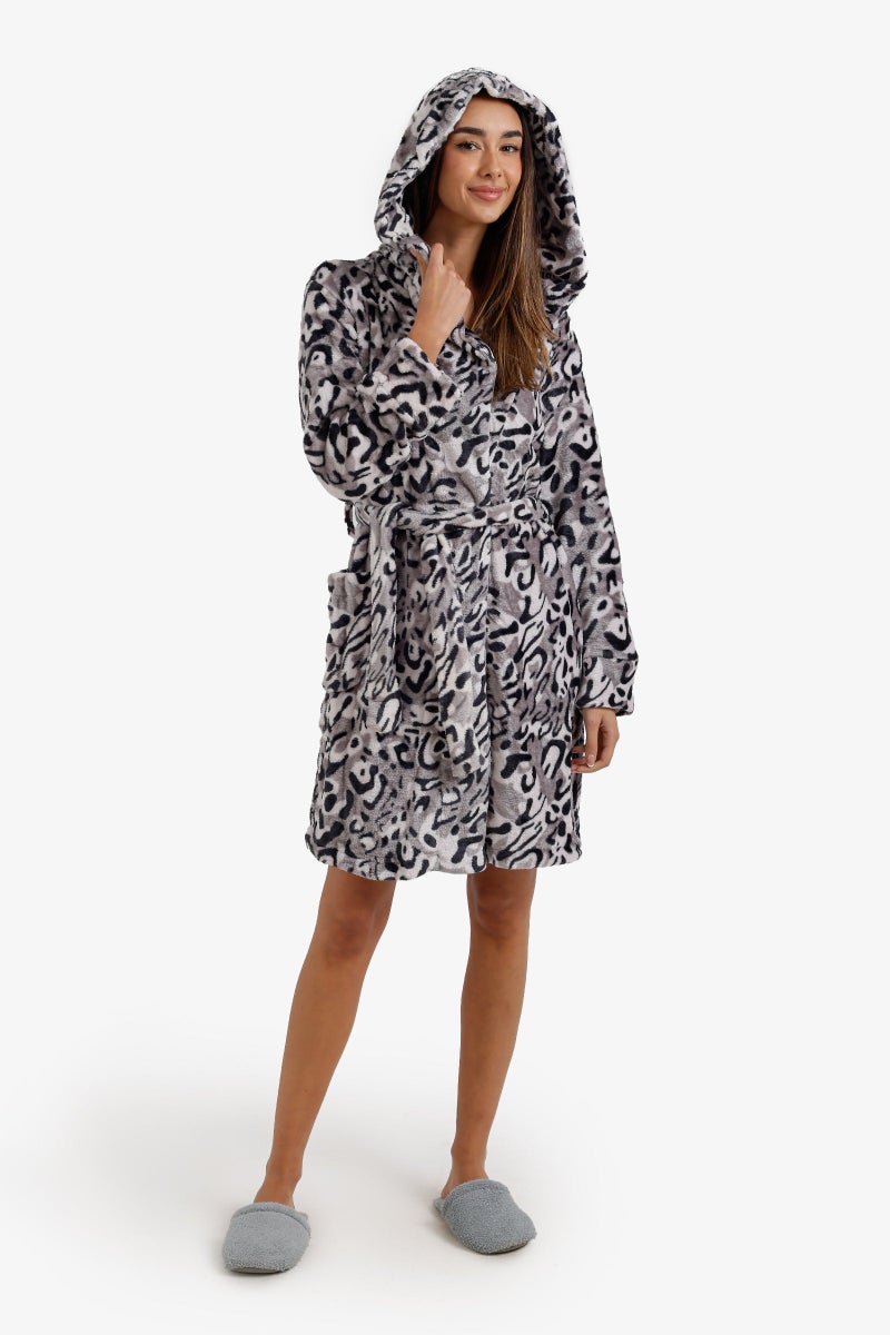 Carina Leopard Print Robe - Image 1